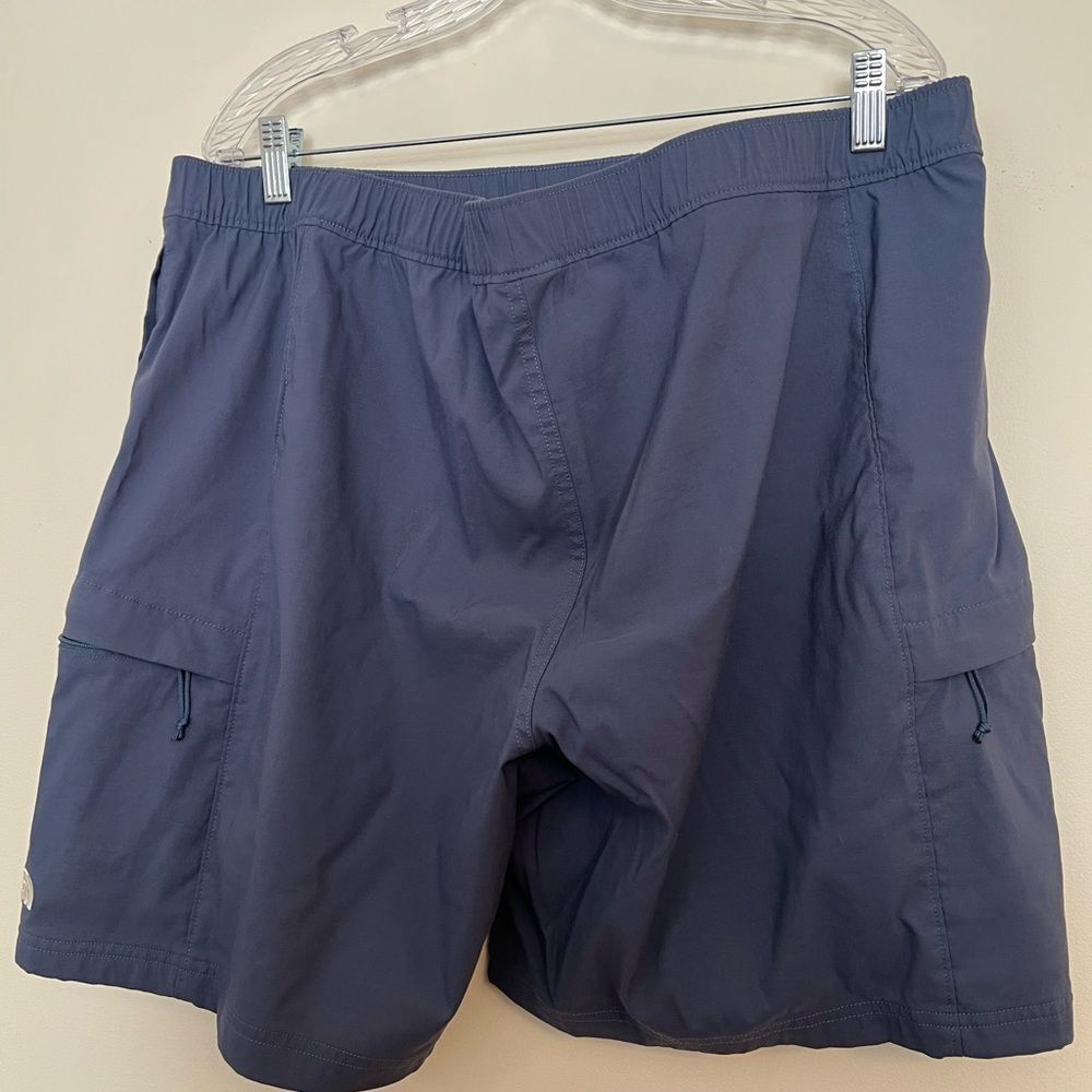 The North Face Men's Navy Athletic Shorts - Picture 3 of 4